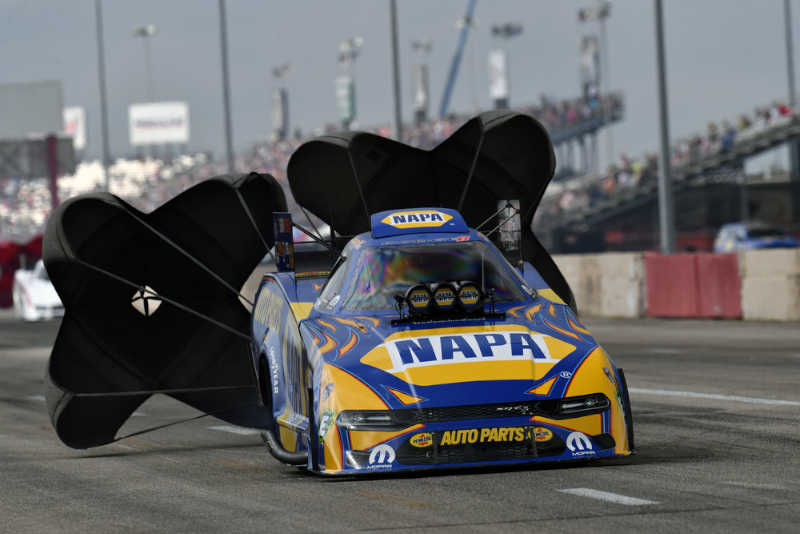 Capps Wins Dallas NHRA