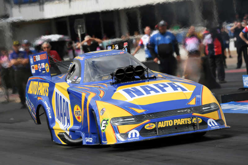 Capps Wins Dallas NHRA